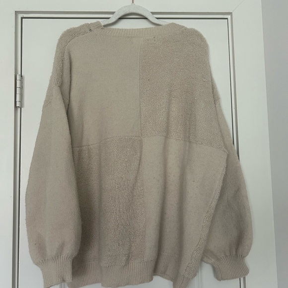 American Threads Sweater - Picture 3 of 3